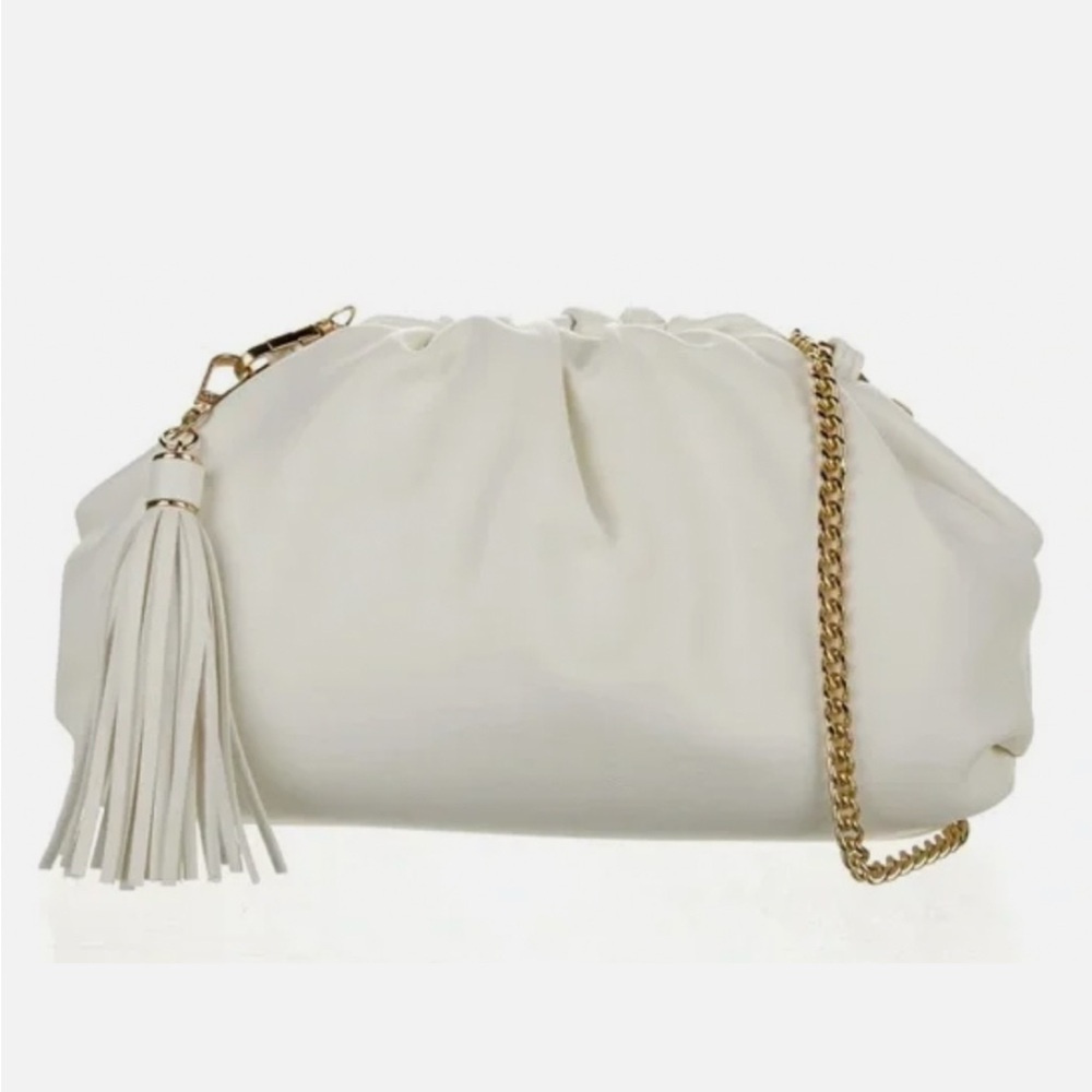 NWT Understated Leather White Purse Chain Link Clutch Bag Purse Curateur